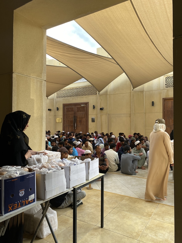 Charity,Work,At,Mosque,With,Food,Giveaway,For,Ramadan,Iftar